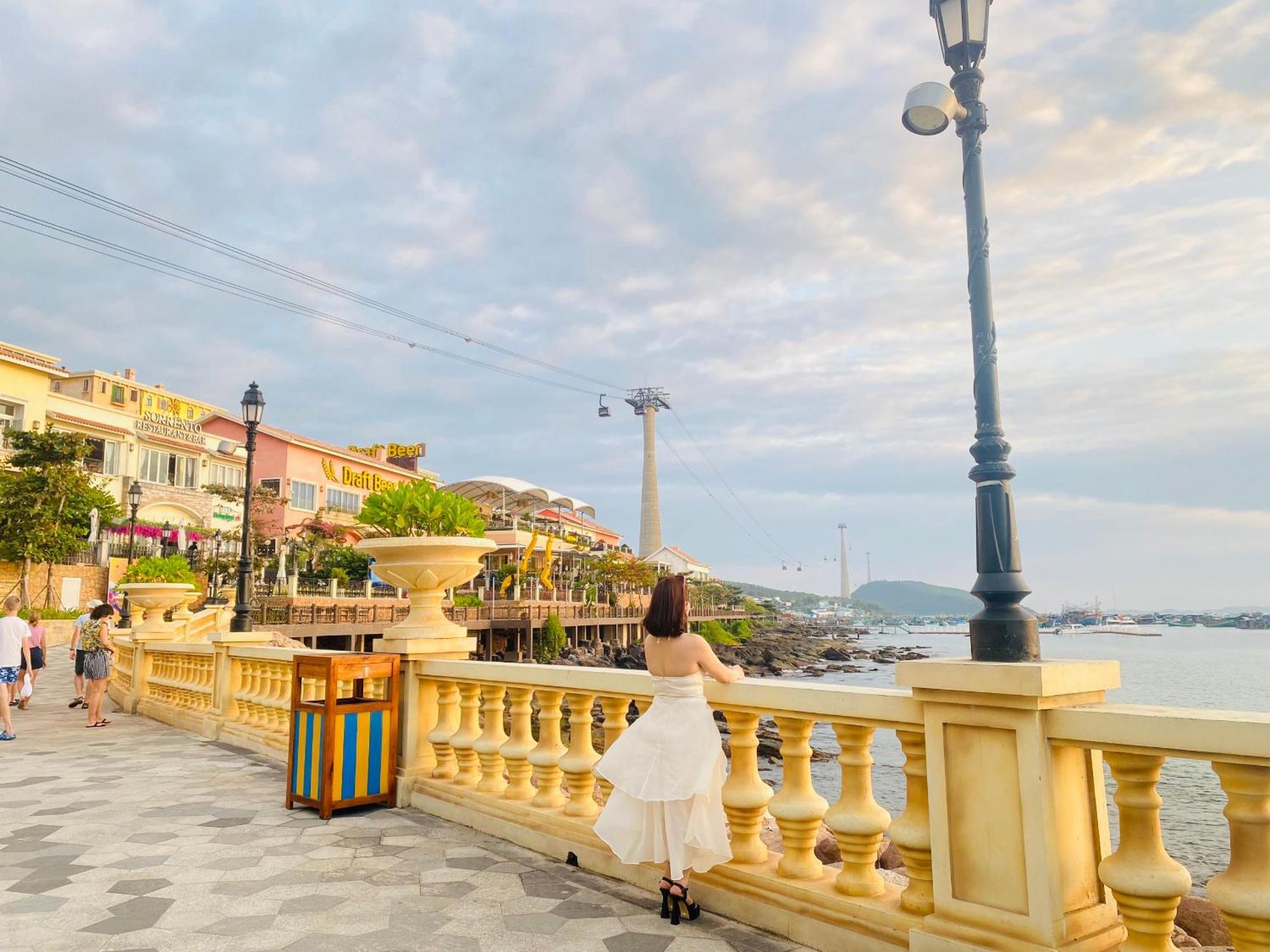 Hotel Khach San Chia Khoa Vang - Mien Phi 2 Xe Dap 1 Phong Tham Quan Dia Trung Hai - Tt Hoang Hon Phu Quoc Exteriér fotografie